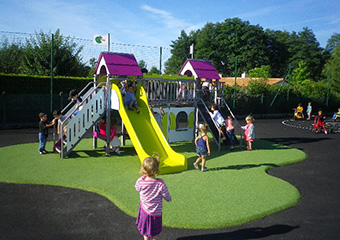 cour maternelle